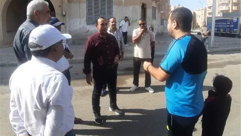 تفاصيل مقابلة رئيس جهاز الشروق لقاطنى الإسكان الإجتماعى.. بالصور