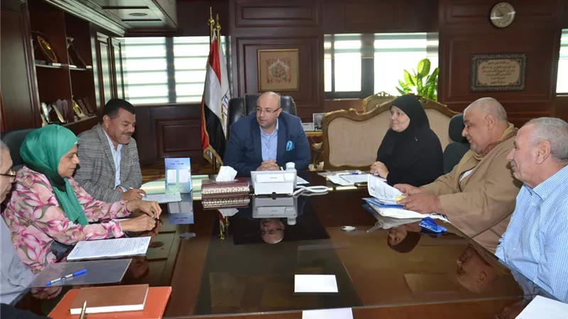 تركيب خطوط مياه بالشوارع المحرومه بقرى بنى سويف