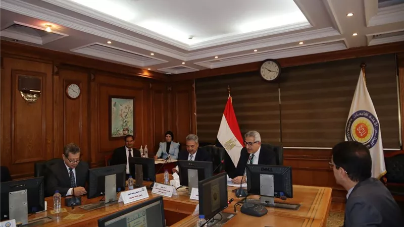 المجلس الأعلى للدراسات العليا يناقش عدداً من الموضوعات الهامة