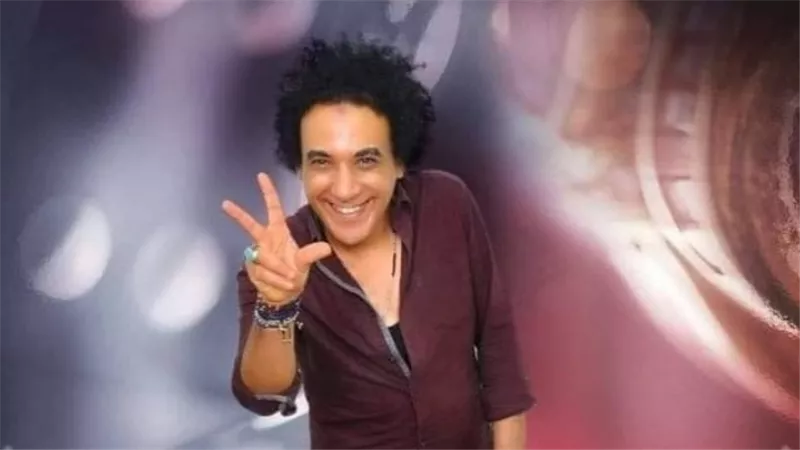 شبيه الكينج منير وشعر القارة السمراء في حلقة جديدة من 
