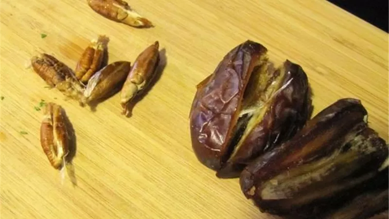 3 اسباب لوضع نواة التمر عند طهى اللحم