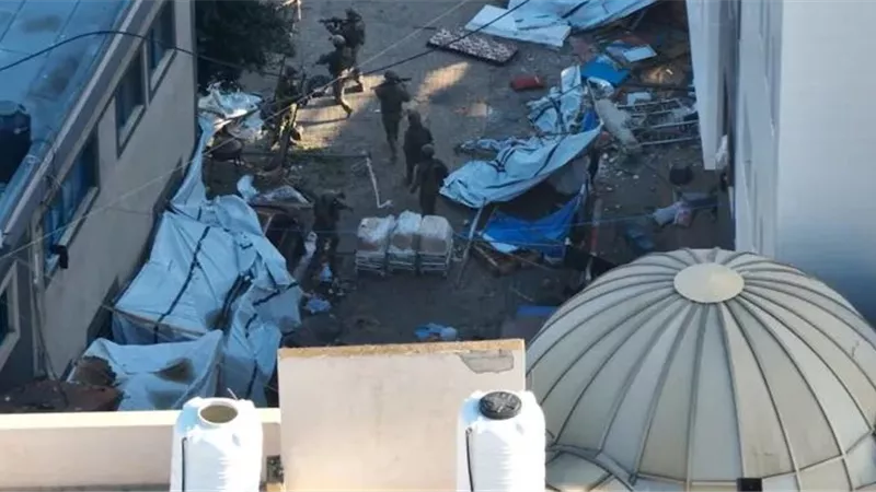 الصحة الفلسطينية: إخلاء المصابين من مستشفى الشفاء في غزة 