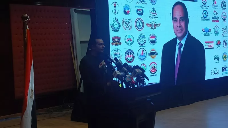 عبدالجواد: ندعم السيسي لأنه قائد وزعيم مدرك لأبعاد الأمن القومي ولم يخذل المصريين يوماً
