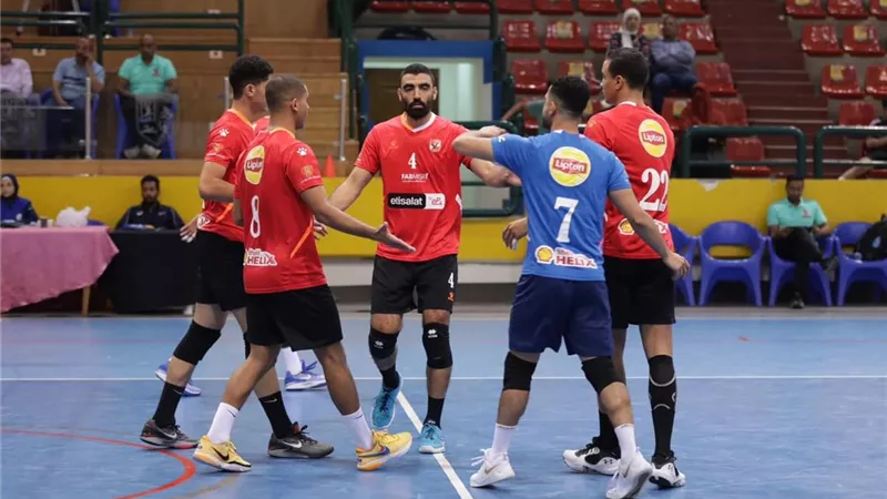 رجال طائرة الأهلي يفوز على المقاولون العرب في افتتاحية الدورى