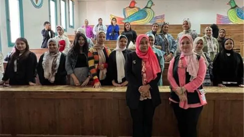 وزارة العمل تنظم ندوة للتوعية بالمساواة بين الجنسين بالإسماعيلية