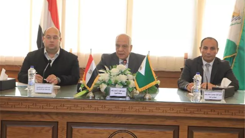راشد: قريبا إنشاء مواقف للسرفيس بأمبابة ومدرستين بأوسيم