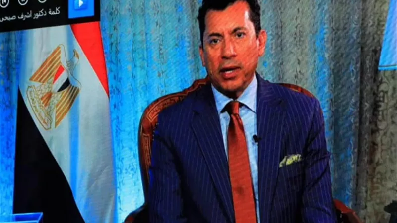 صبحى يشهد حفل تخرج١٠٠٠ قائد فى برنامج بناء قدرات الكوادر الشبابي