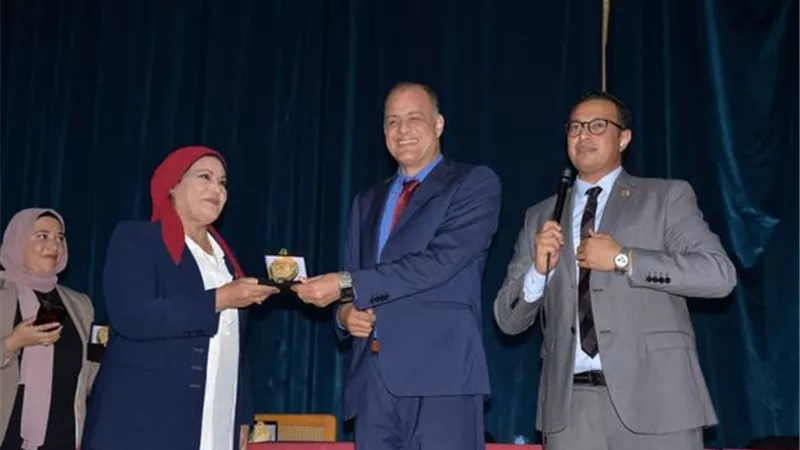 لقاءً تعريفيًّا حول التدريب والدراسة لطلاب الإسماعيلية