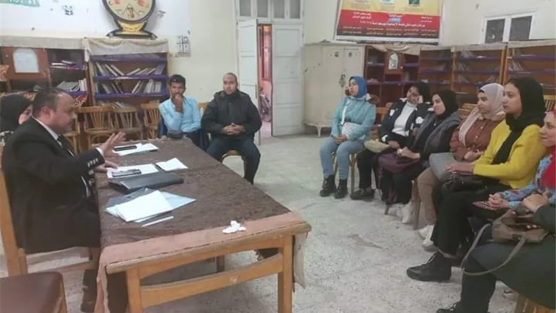 محاضرة عن الانتخابات ومسابقة شعرية فى دمياط