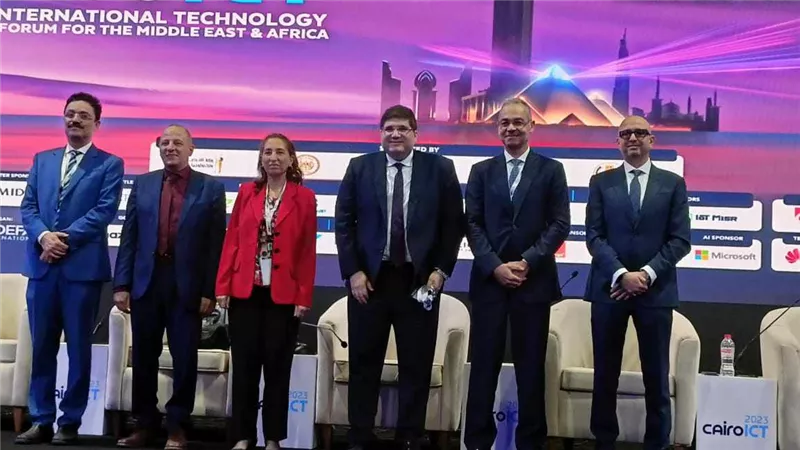 تأثير التقنيات الحديثة على خريطة سوق العمل والتوظيف