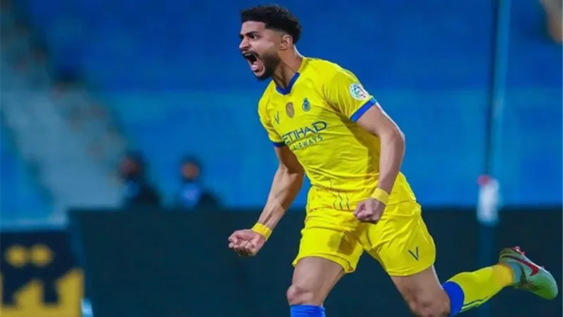 النصر السعودي يعلن جاهزية العمرى قبل مواجهة الأخدود