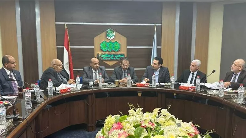 تعاون بين اتحاد جمعيات المستثمرين والمركز الوطنى للتعليم المزدوج