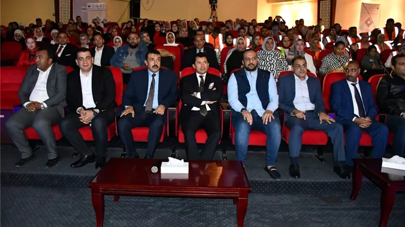 وزير الرياضة يشهد تدشين متطوعي فريق مراكز شباب مصر