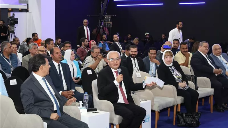 وزير التربية والتعليم يشهد ندوة بعنوان 