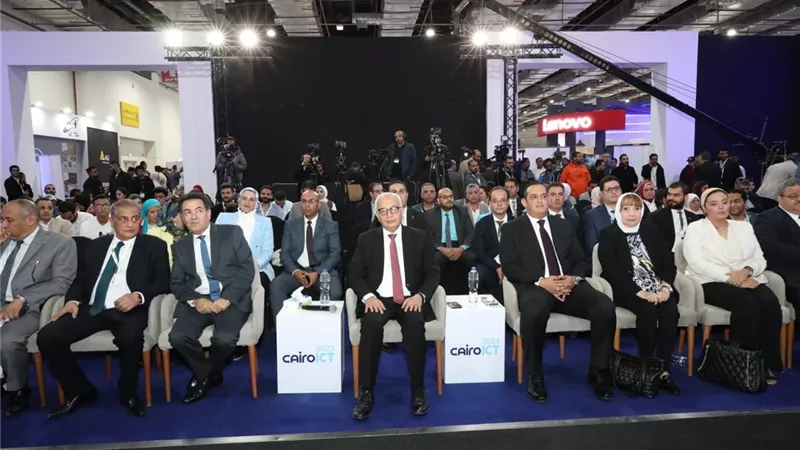 حجازي: علينا مواكبة التكنولوجيا الحديثة لتطوير المنظومة التعليمية