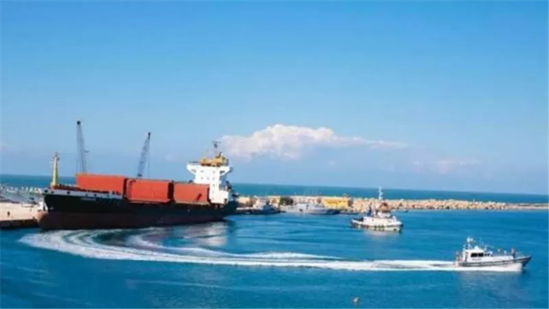 إعادة فتح ميناء العريش البحري بعد تحسن الأحوال الجوية