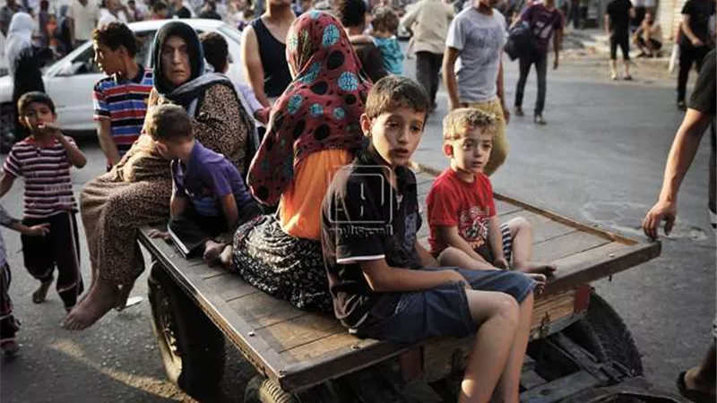 جيش الاحتلال يسمح لسكان المستوطنات التى تبعد أكثر من 4كم عن غزة بالعودة