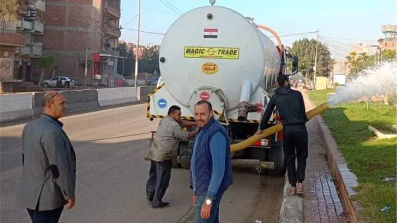 جهود مكثفة بمدينة الزقازيق للارتقاء بكفاءة الطرق العامة