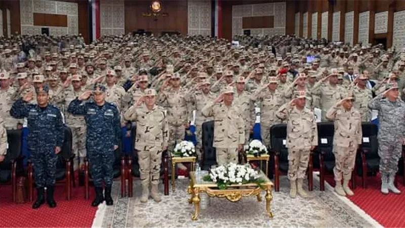 وزير الدفاع يشهد تنفيذ المرحلة الرئيسية لمشروع مراكز القيادة التعبوى (جالوت -2) للمنطقة الغربية العسكرية