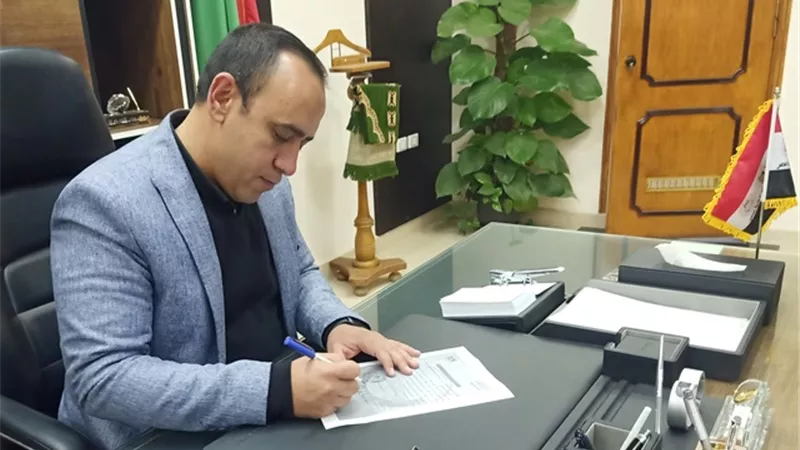 جهاز مدينة الشروق يسترد وحدة سكنية وضبط 7 نباشين.. بالصور