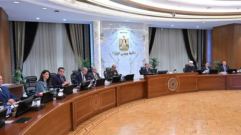رئيس الوزراء :ملف الصناعة يحظى بأولوية متقدمة على أجندة عمل الحكومة