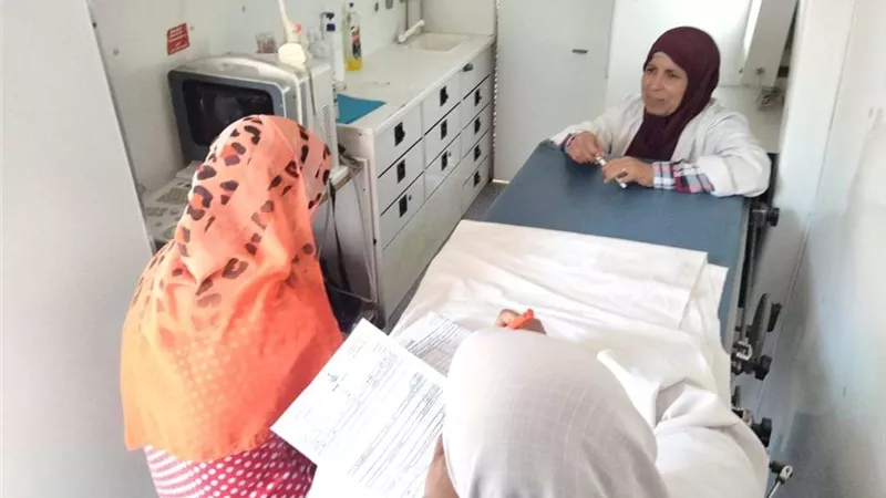 صحة كفر الشيخ: تنظيم قافلة طبية مجانية إلى قرية أبو العزايم
