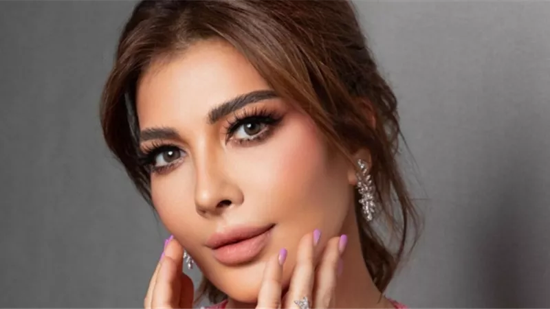 أصالة تكشف سبب الغناء حافية القدمين على المسرح