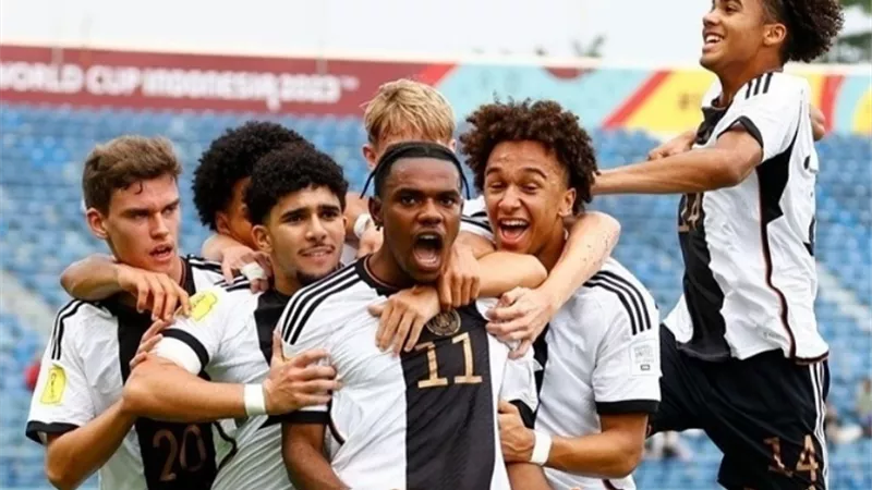 الاتحاد الألماني يدين العنصرية ضد منتخب الناشئين