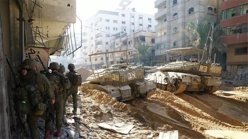 الجيش الإسرائيلي يقتحم المستشفى الإندونيسي ويقتل امرأة ويصيب 3 أشخاص