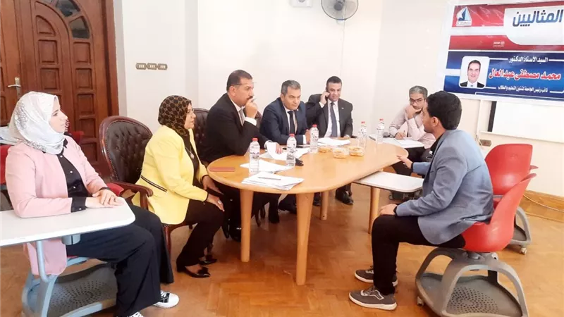 جامعة كفر الشيخ تنظم مسابقة الطالبة والطالبة المثاليين