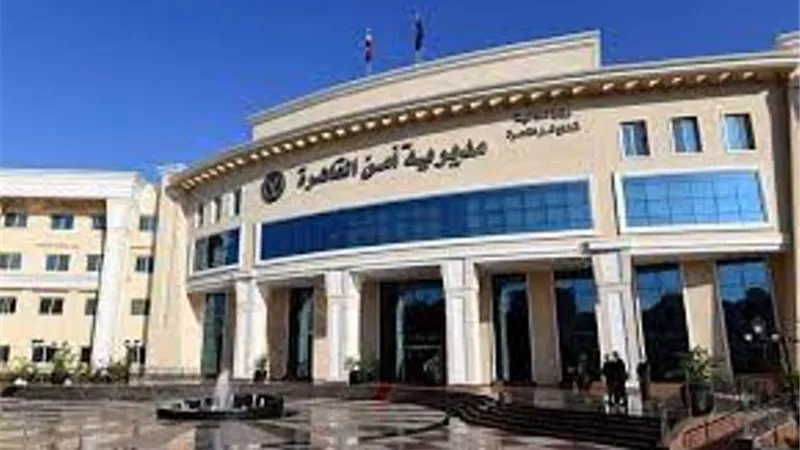 امن القاهرة يستجيب لعجوز وينقلها الى المستشفى لعلاجها