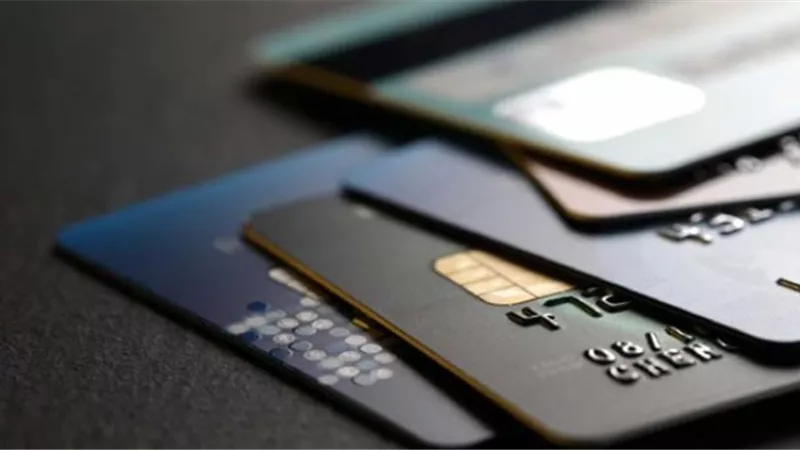 ضبط 3 عناصر إجرامية لاستيلائهم على بيانات بطاقات الدفع الإلكترونى
