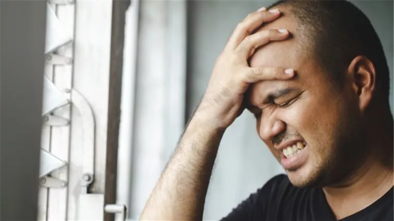 4علامات تحذيرية تدل علي وجود أورام فى المخ