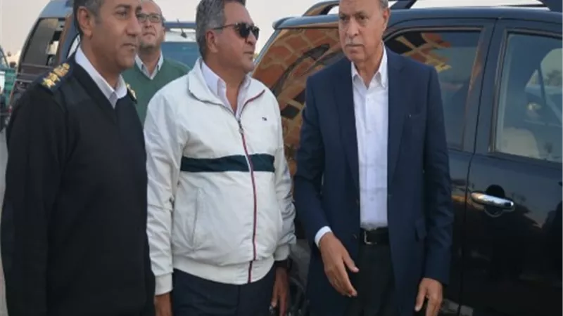 محافظ القليوبية يشهد إزالات فورية لطوابق مُخالفة بمدينة بنها