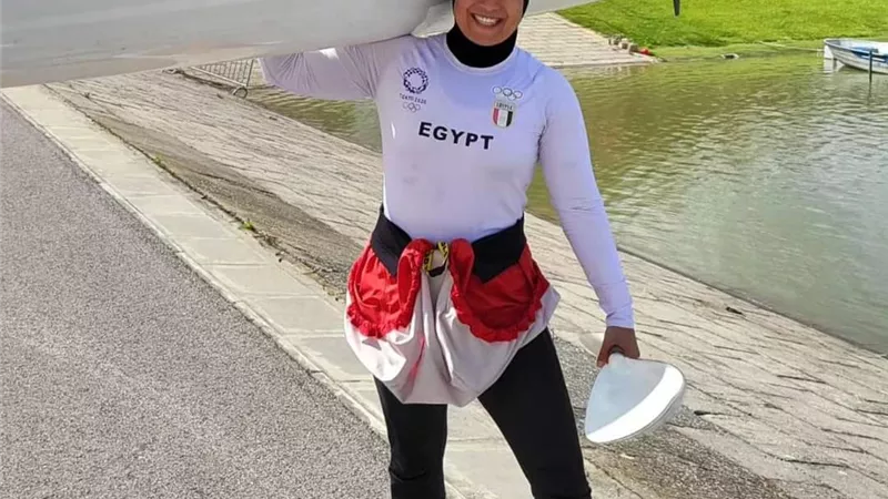 وزير الرياضة يهنئ سما فاروق بالتأهل الى أولمبياد باريس
