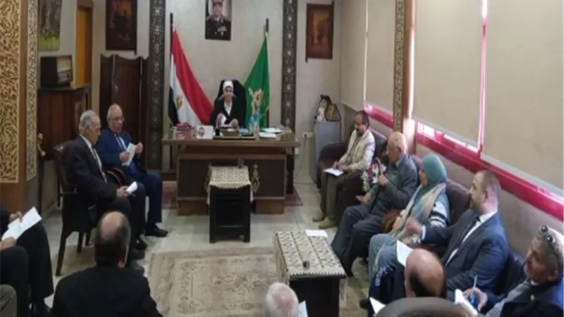 مدير تعليم القليوبية تشيد بدور مجلس الأمناء في دعم العملية التعليمية