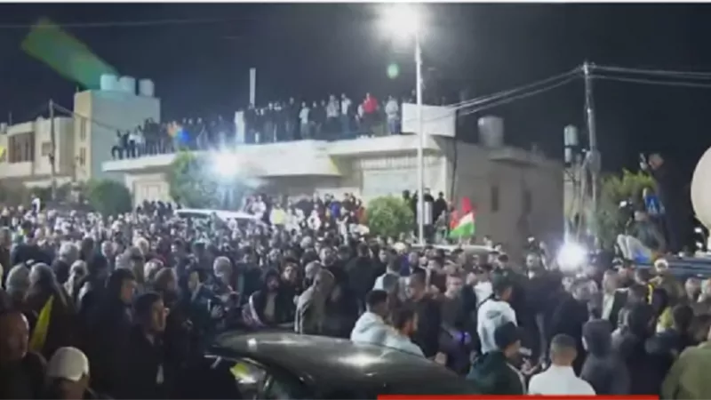 القاهرة الإخبارية: وصول الدفعة الأولى من الأسرى الفلسطينيين إلى الضفة تمهيدا للإفراج عنهم