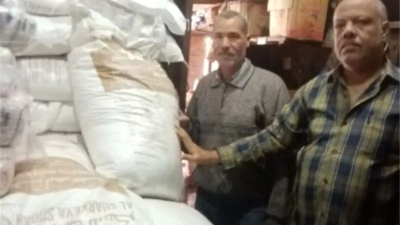 ضبط 5 طن و200 كيلو سكر مجهولة قبل طرحها بالسوق السوداء