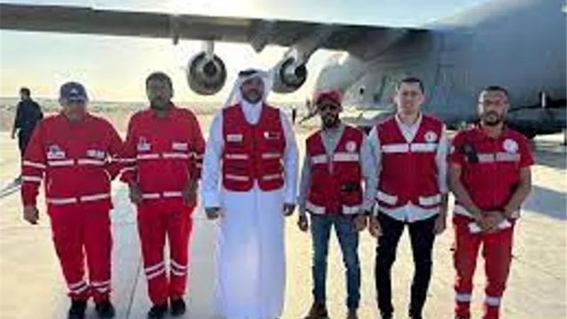 مطار العريش يستقبل طائرة مساعدات من قطر تمهيدا لنقلها إلى قطاع غزة