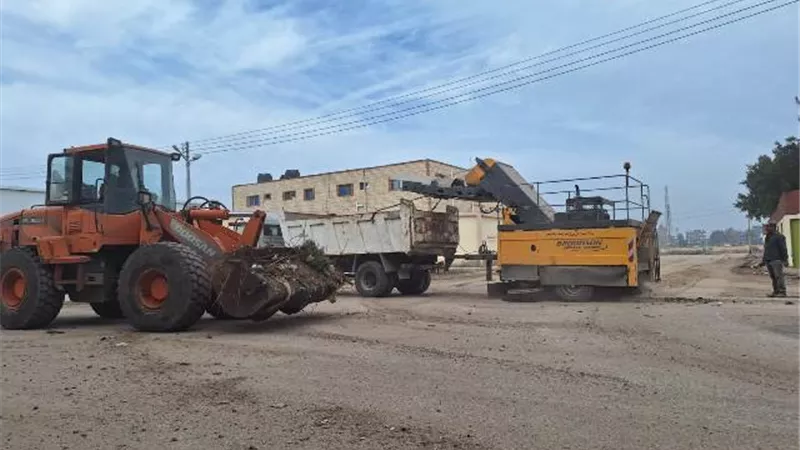 محافظ كفرالشيخ يتابع حملات مكثفة للنظافة ورفع الإشغالات