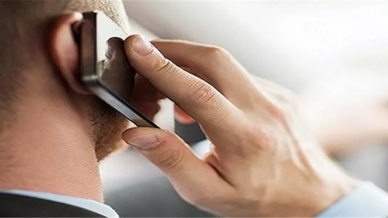 الكذب فى التليفون بعدم تواجد الشخص..هل يأثم فاعله ويعد مشاركا فيه