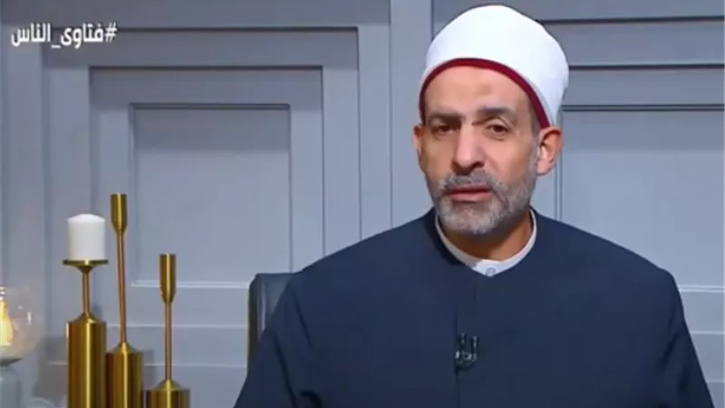 هل يصل ثواب قراءة الفاتحة للميت؟.. أمين الفتوى يجيب
