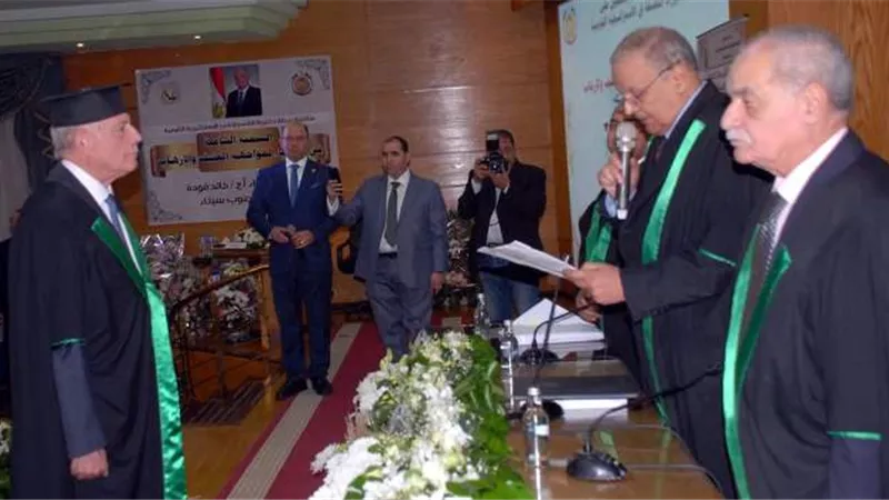 حصول فوده محافظ جنوب سيناء على درجة الدكتوراه في الفلسفة