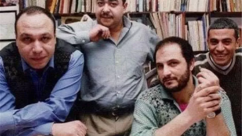 بصورة من الذكريات.. خالد الصاوى ينعى طارق عبد العزيز