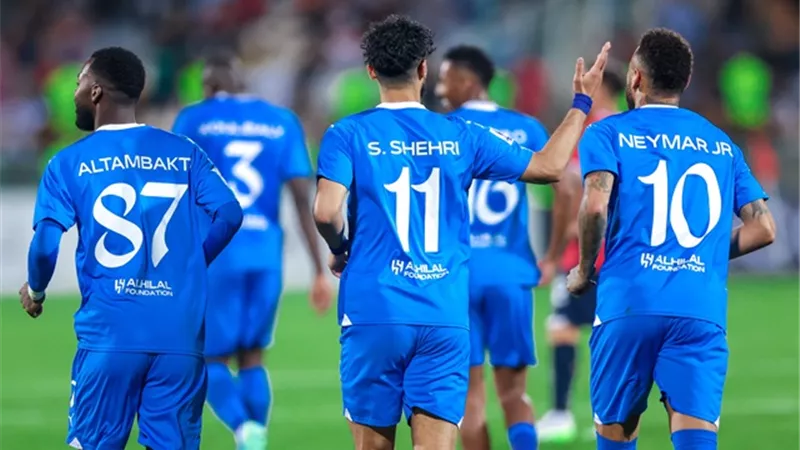 أبرزهم نيمار والعويس.. 8 غيابات تضرب الهلال قبل مواجهة نافباخور