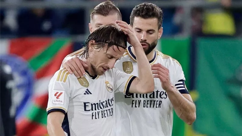 تفاصيل إصابة مودريتش في مباراة ريال مدريد أمام قادش