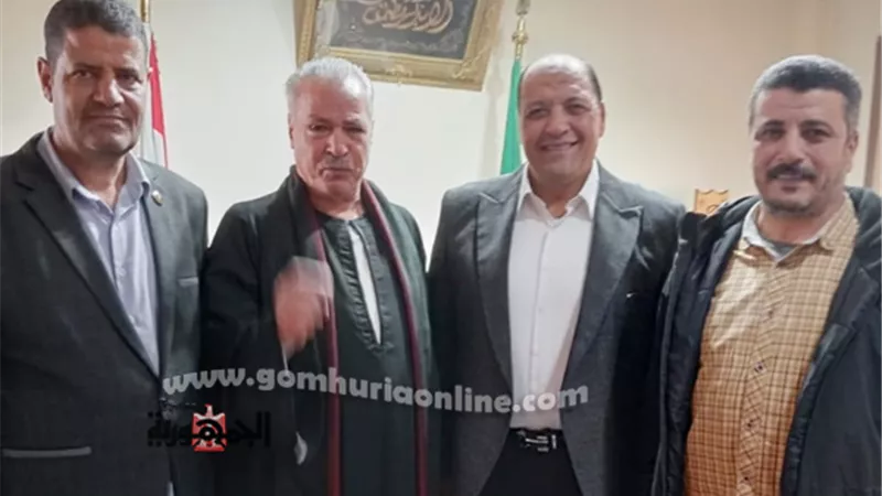 موقف نموذجى وخطوط سرفيس بمدينة قويسنا