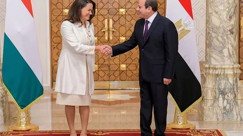 الرئيس السيسي يشيد بعلاقات التعاون الإستراتيجية ذات الأبعاد التاريخية والوثيقة بين مصر والمجر