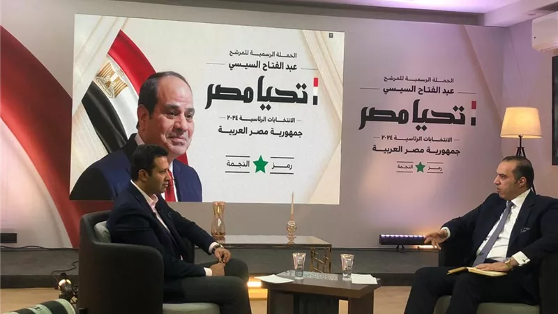 المستشار محمود فوزي ضيف برنامج «من مصر» على «القاهرة الإخبارية» غدا