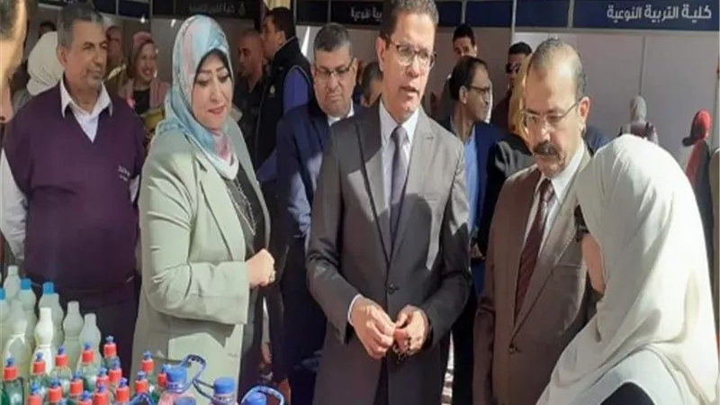 رئيس جامعة بنها ىيفتتح معرض تسويق منتجات كليات الجامعة